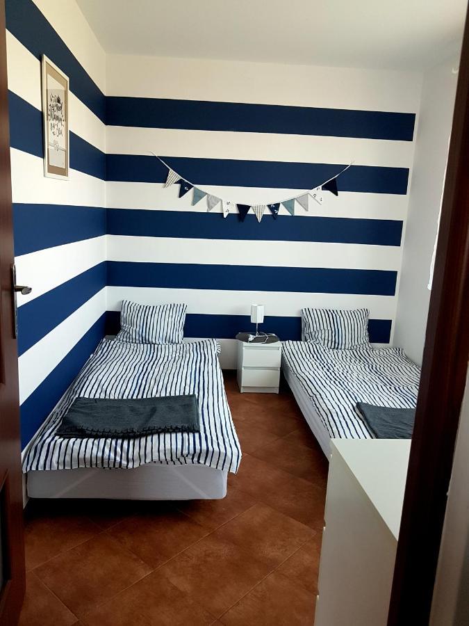 Wysoka Fala Jastrzebia Gora Bagian luar foto